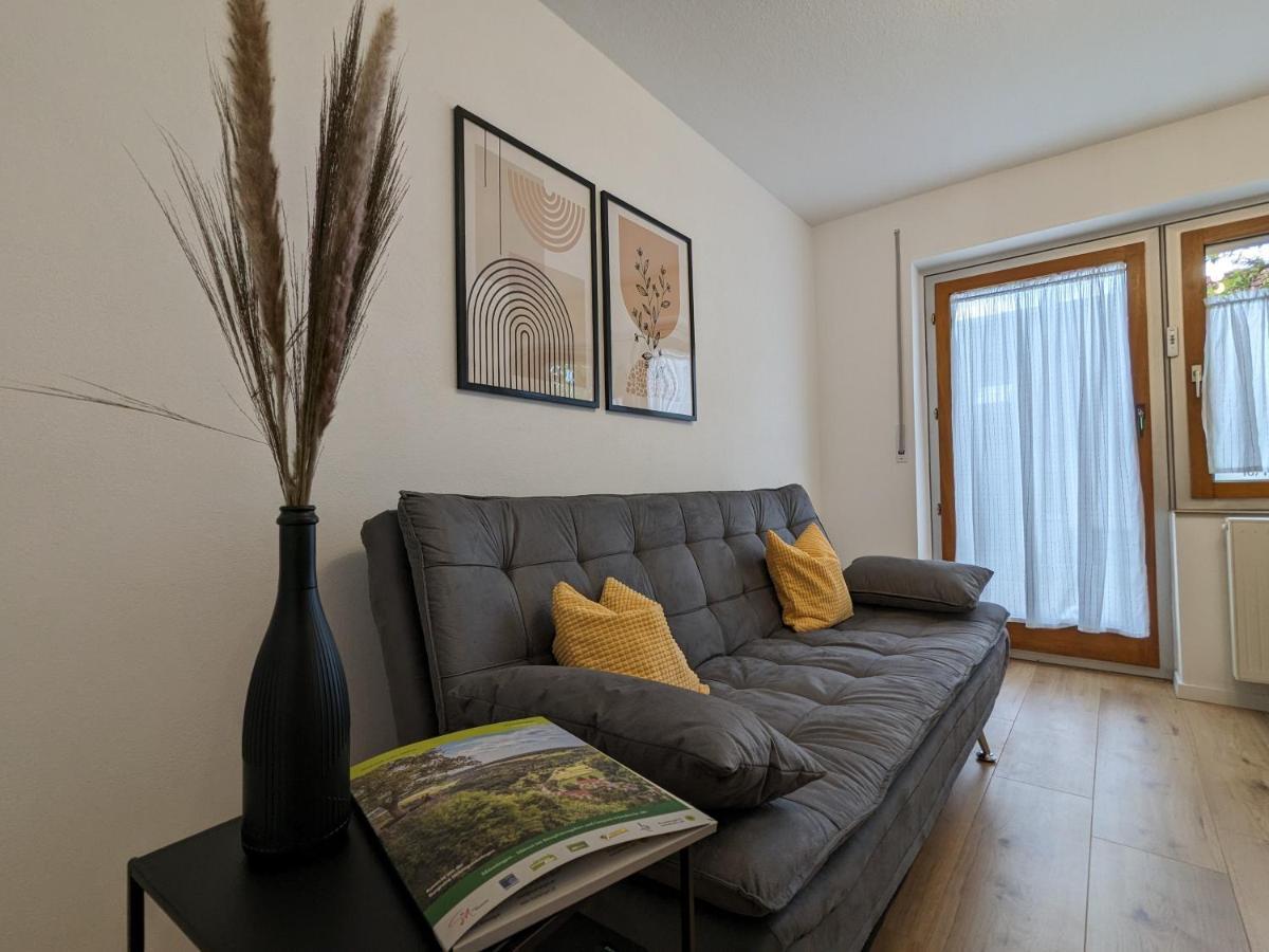 Ferienwohnung Am Alenberg Münsingen Exteriör bild